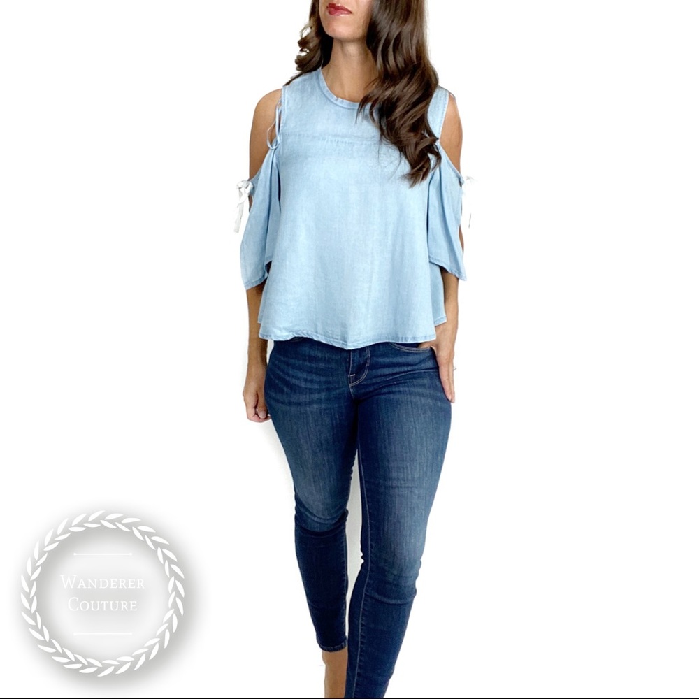 WALTER BAKER light wash denim jean look Sadie Swing Top